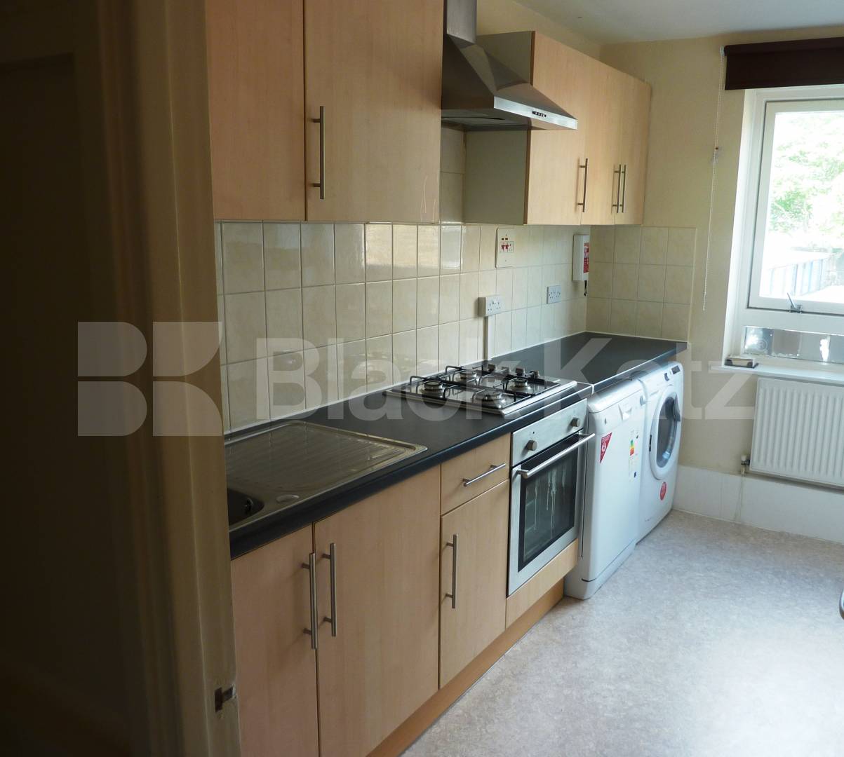 			2 Bedroom, 1 bath, 1 reception Flat			 Bloomfield Villas, WARWICK AVENUE